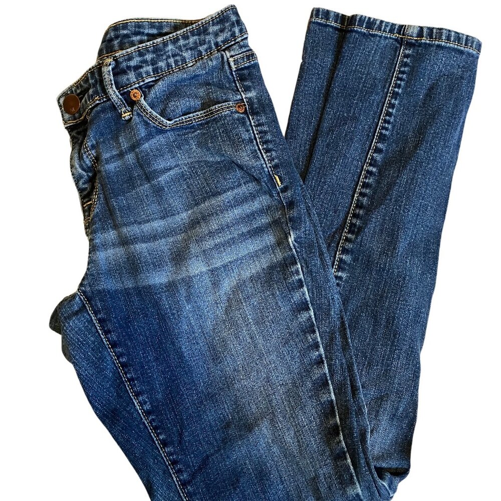 EUC Mossimo Modern Skinny Jeans Size: 6R